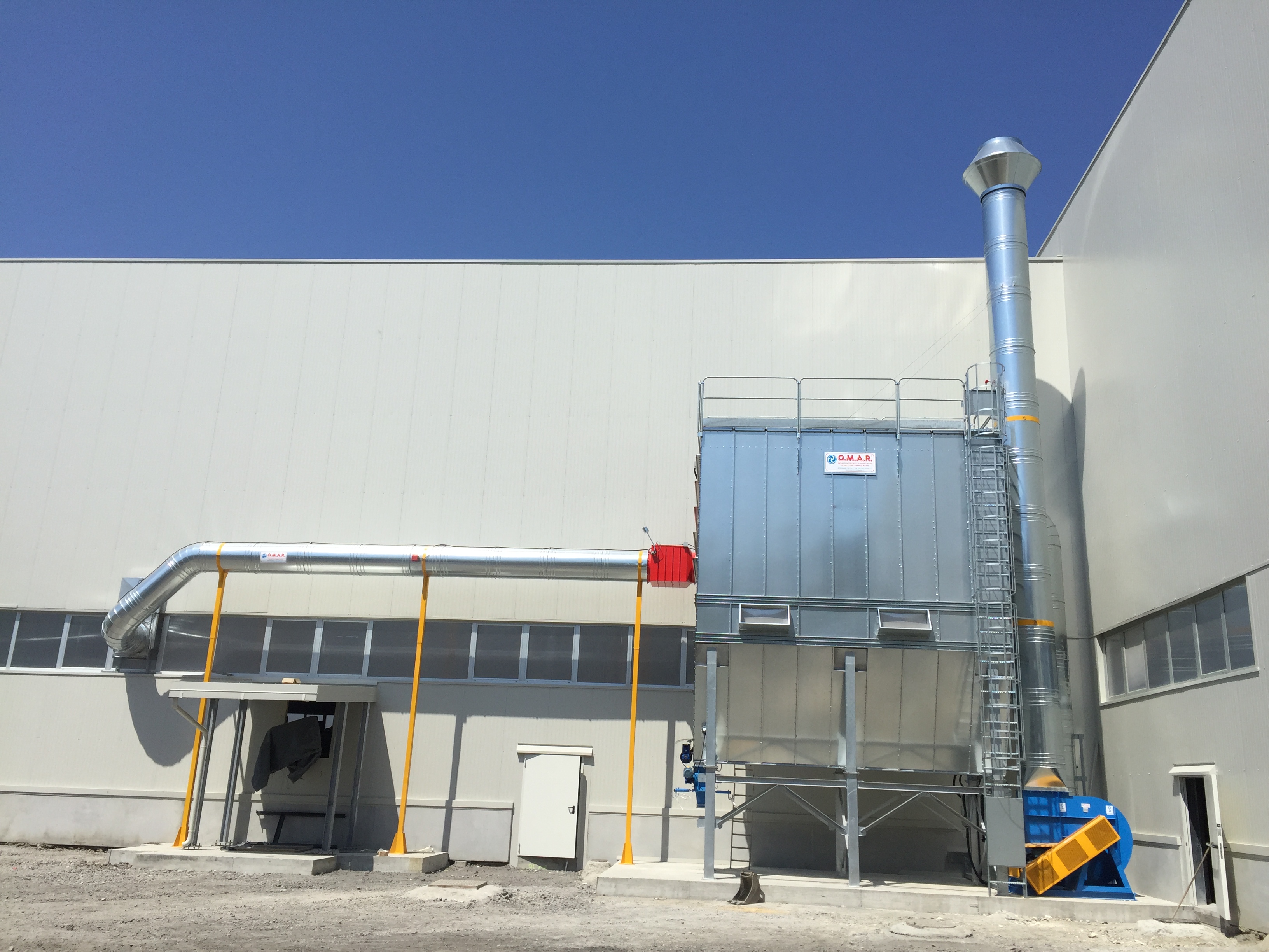 Entstaubungsanlage, Absauganlage, Schlauchfilter, Entstaubungsfilter, Absaugung, dedusting, Filteranlage, Absaugfilter, Luftreinigung, Industriefilter, Umweltschutz, Zellradschleuse, Explosionsklappe, Radialventilator, Förderschnecke, Entnebler, Staubabscheider